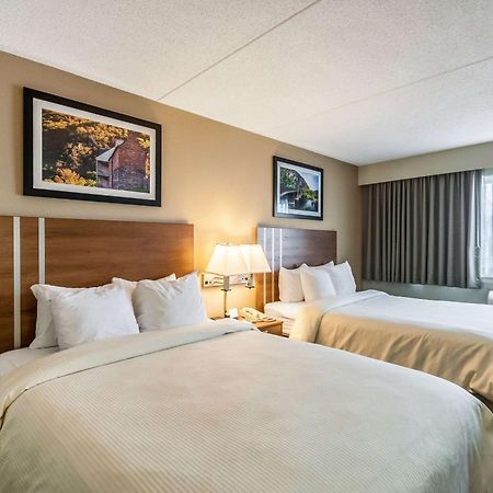 Clarion Inn Harpers Ferry-Charles Town Esterno foto