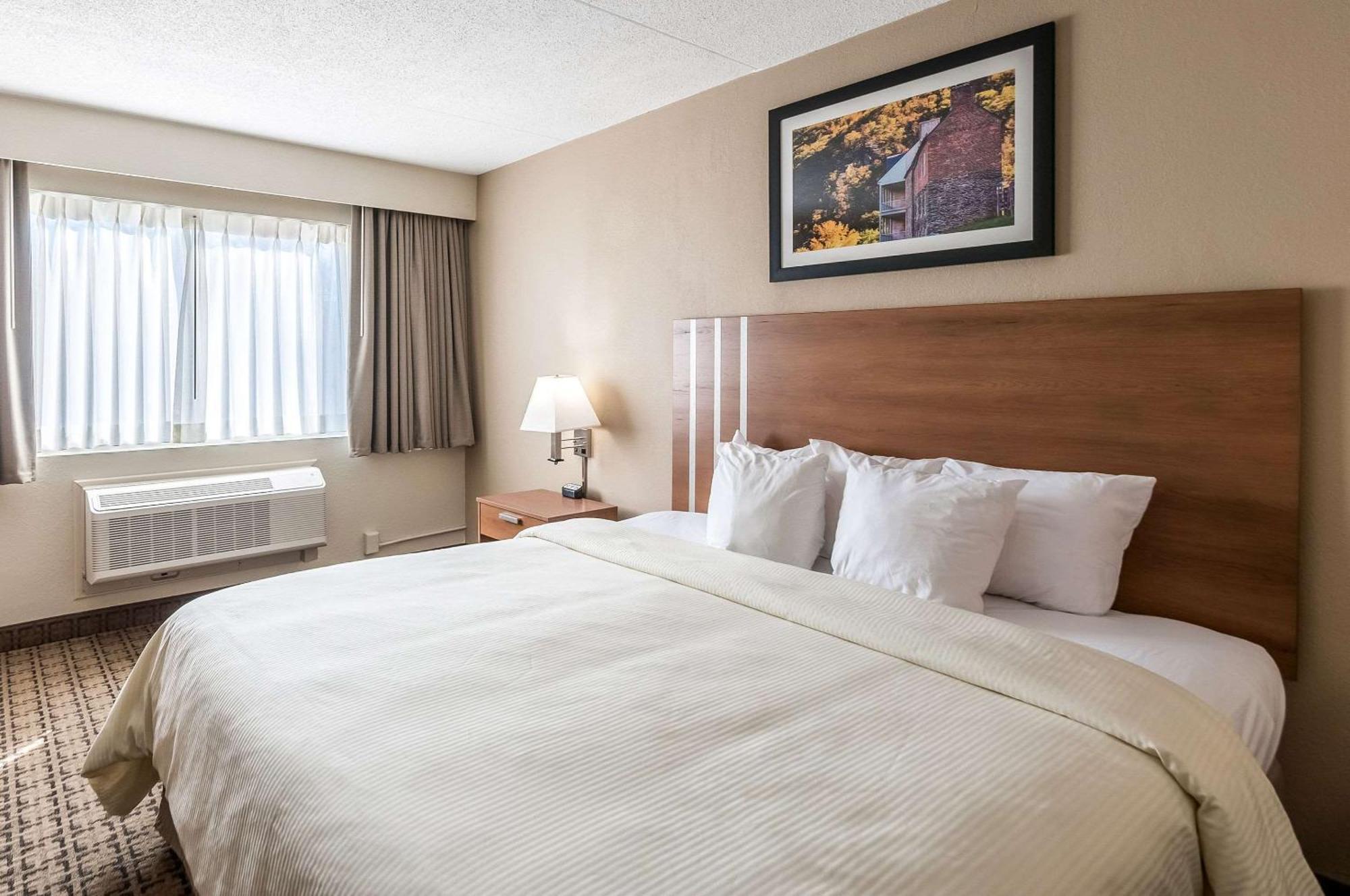 Clarion Inn Harpers Ferry-Charles Town Esterno foto