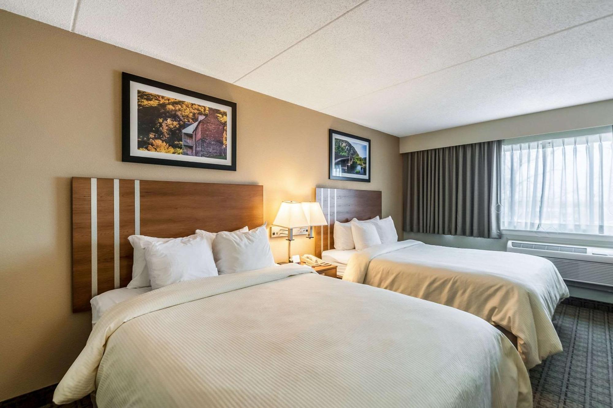 Clarion Inn Harpers Ferry-Charles Town Esterno foto