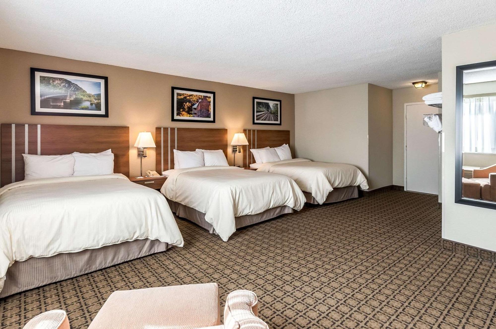 Clarion Inn Harpers Ferry-Charles Town Esterno foto